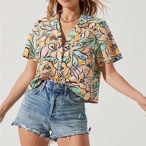 Tourist Tropical Papaya Print Floral Multicolor Women's button down Top